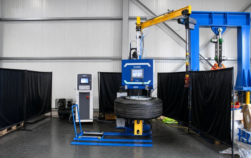 KUNZ UAS with KUNZ UTS NGtronic | Aircraft Wheel Assembly / Disassembly